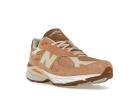 New Balance 990v3 MiUSA size? Exclusive Orange Cream