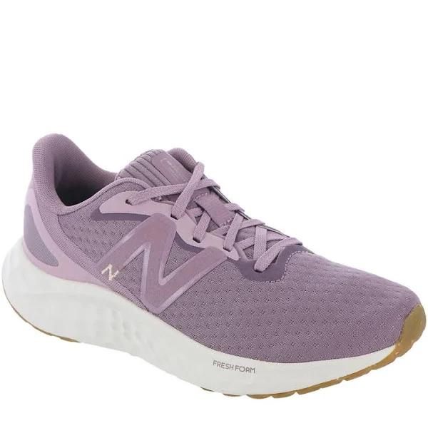 New Balance Fresh Foam Arishi V4 Sneaker in Lilac Chalk Lilac 9