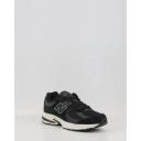 New Balance GC2002BK Sneakers in Black, Size UK 6.5 | END. Clothing