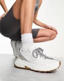 New Balance Hierro Running Trainers in White