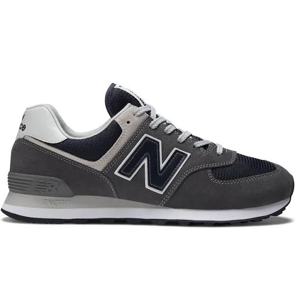 New Balance Men's 574 Grey/Navy - Size 5