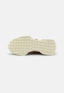 New Balance - Mens 327 Sneakers in Brown & White