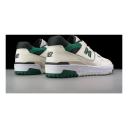 New Balance - Scarpe 550 Beige/Nightwatch Green/Black - 37