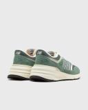 New Balance Sneakers '997R' male size 43