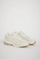 New Balance Unisex 2002R Linen Fog/Sea Salt/Timberwolf - Size 6