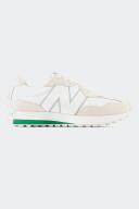 New Balance - Unisex 327 Sneakers in White & Green