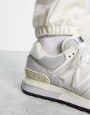 New Balance Unisex 574 Grey/White - Size 4