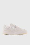 New Balance Women's 550 Sea salt/macadamia Nut/White - Size 7