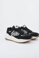 New Balance Women's 5740 - Black/White (Size 7.5)