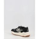 New Balance Women's 5740 - Black/White (Size 7.5)
