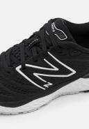 New Balance Women's WSOLVV4 Black/White - Size 8