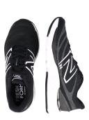 New Balance Women's WSOLVV4 Black/White - Size 8