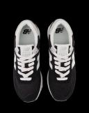 New Balance Women Sneakers - Black / 41