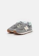 New Balance - Womens 574+ Sneakers in Grey