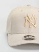 New Era 9Fifty Stretch Snapback Cap - MLB New York Yankees Beige S/M