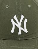 New Era Casual Classics Cap - Washed New York Yankees Olive