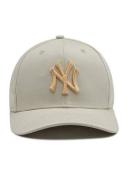 New Era League Essential 9Fifty New York Yankees Hat (Stone)