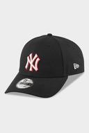 New Era New York Yankees 9Forty Snapback Black/Scarlet