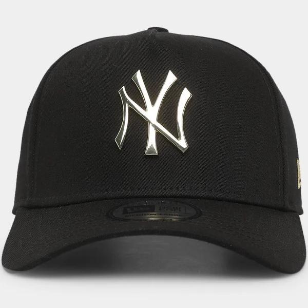 New Era New York Yankees 'Metal Badge' 9Forty K-frame Snapback Black/Gold Metallic