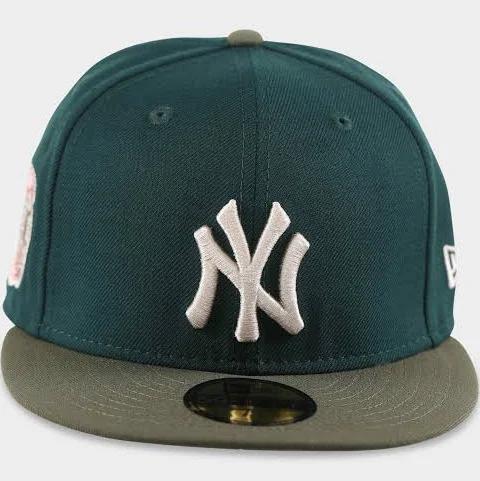 New Era New York Yankees MLB 9Fifty League Essential Baseball Cap - Green S/M