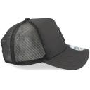 New Era New York Yankees Tonal Trucker Cap in Black