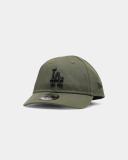 New Era Women's New York Yankees 9Forty Strapback Olive/Black
