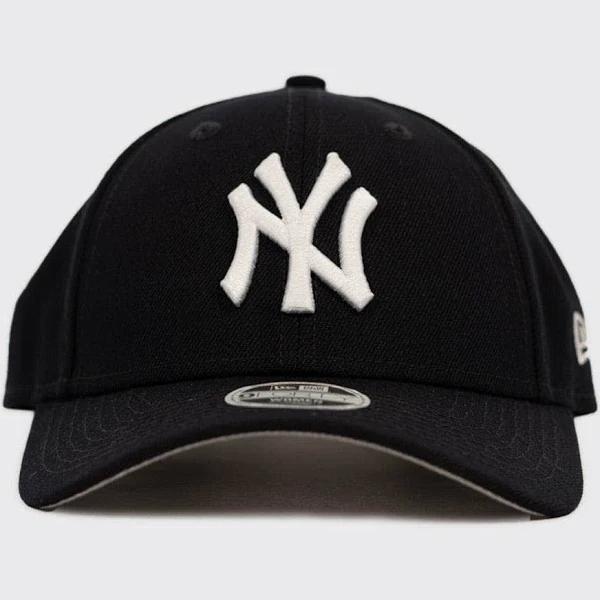 New Era Womens 9Forty Clothstrap New York Yankees Grey