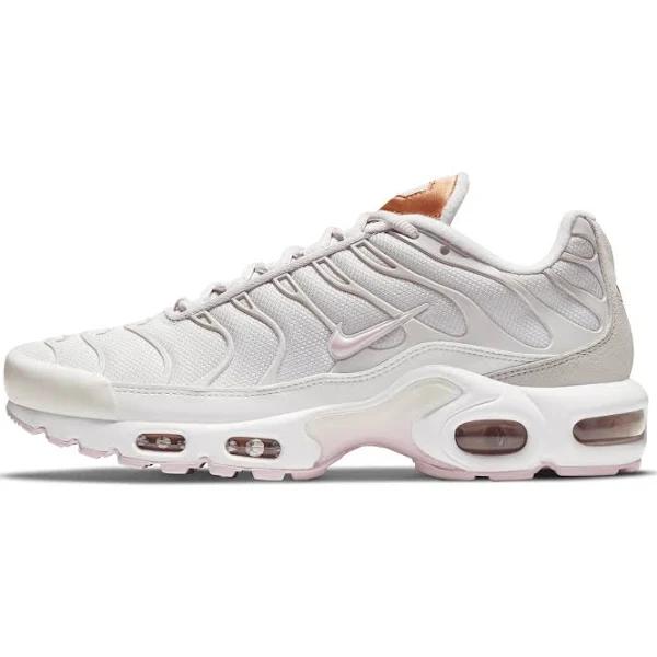 Nike Air Max Plus Women's Shoe - Grey