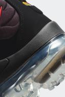 Nike Air VaporMax Plus Shoes - Size 4 - 001 Black/Bright Crimson