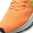 Nike Air Zoom Pegasus 39 Womens Shoe US 10.5 / Peach Cream/Ghost Green