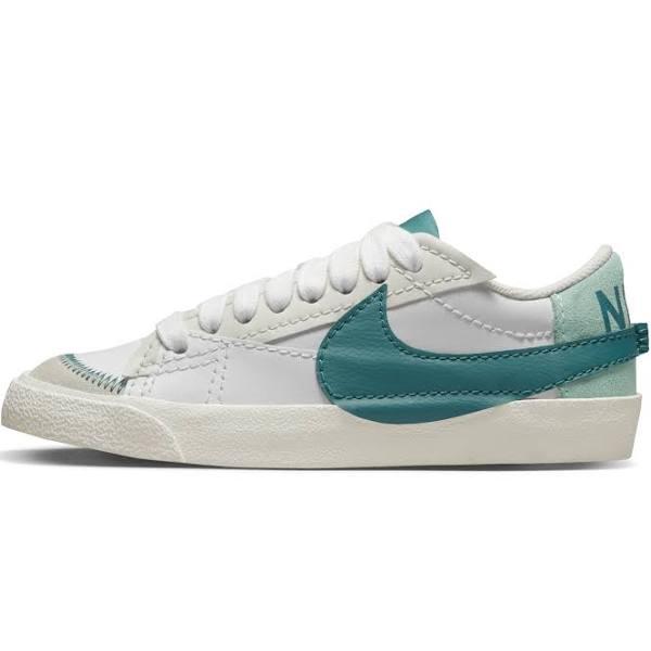 Nike Blazer Low '77 Jumbo Women's Shoes - White