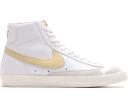 Nike Blazer Mid 77 Vintage Sail Stadium Green