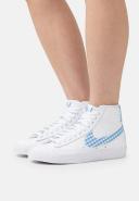 Nike Blazer Mid '77 Women's Shoes - White