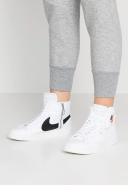 Nike - Blazer Mid Rebel Sneakers, White