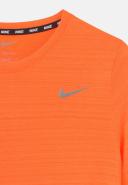 Nike Boys Dri-FIT Miler Tee, XS / Orange