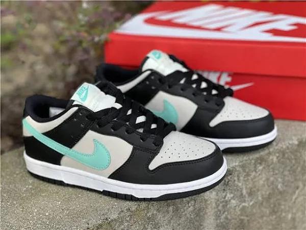 Nike Dunk Low Light Bone Tropical Twist