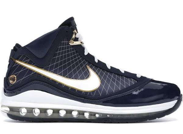 Nike LeBron 7 University of Akron