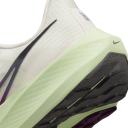 Nike Men's Pegasus 39 Running Shoes, Size 7.5, Red/Purple