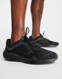 Nike Men's Quest 5 Running Shoes, Size 10.5, Black/White