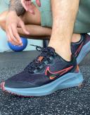 Nike Men's Winflo 8 Shield Running Shoes in Black/Bronze Eclipse Size 9.5