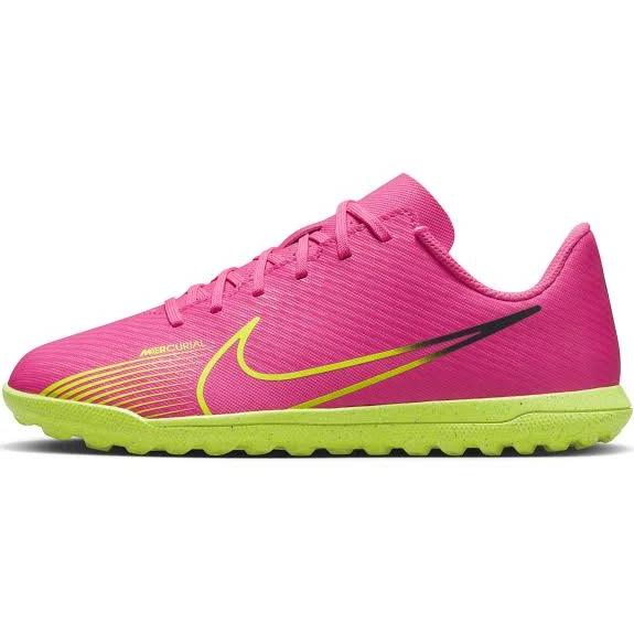 Nike Mercurial Vapor 15 Club Turf Cleats in Pink - Size 6