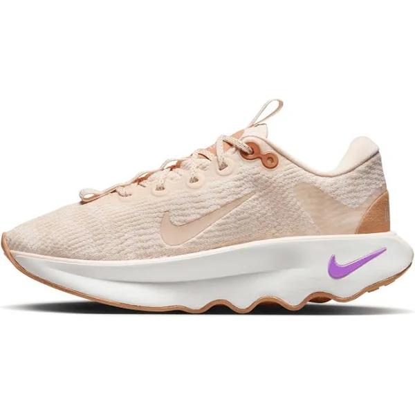 Nike Motiva Road Runner Walking Shoe Brown