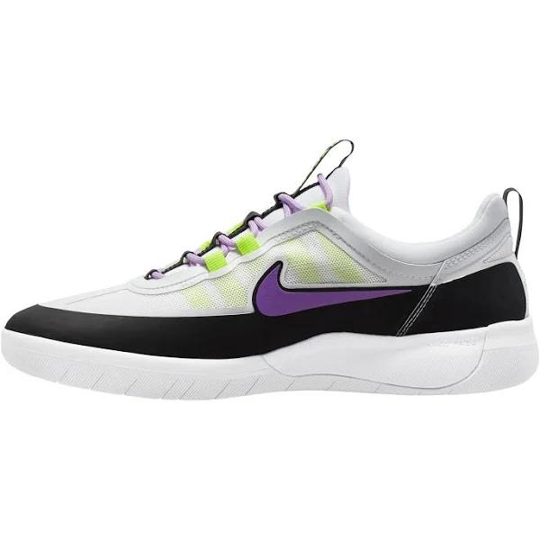 Nike SB Nyjah Free 2 Black Wild Berry