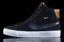 Nike SB Zoom Blazer Mid Premium Skate Shoes - Black