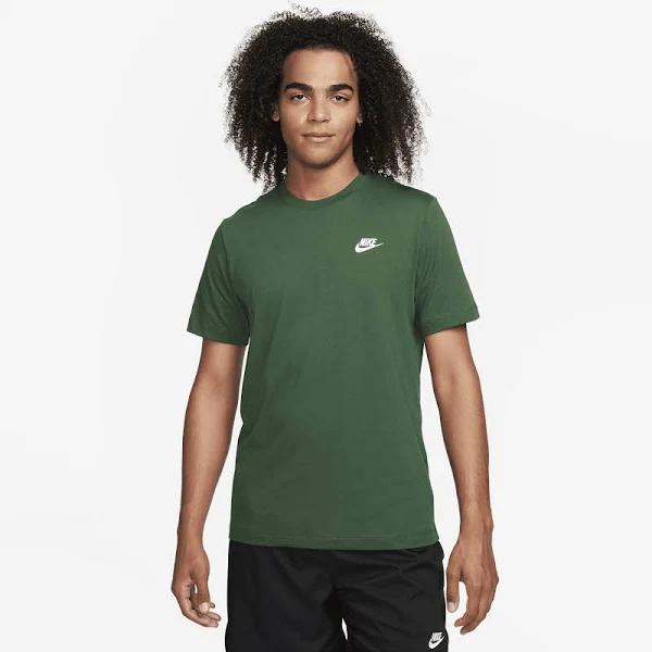 Nike Sportswear Club Men's T-Shirt - Green