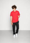 Nike Sportswear Club Men's T-Shirt - Red