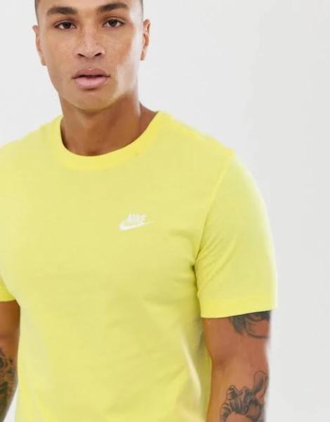Nike Sportswear Club Men's T-Shirt - Yellow