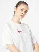 Nike - Sportswear OC 3 Short Sleeve T-Shirt in White