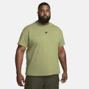 Nike - Sportswear Premium Essentials T-Shirt in Green