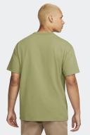 Nike - Sportswear Premium Essentials T-Shirt in Green